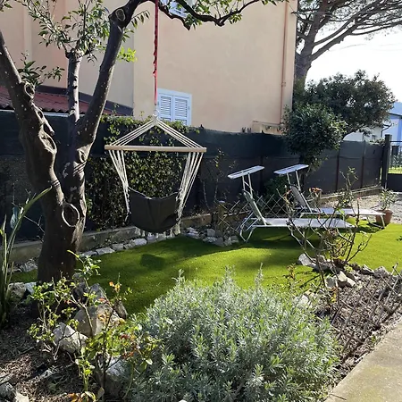 Piccola Oasi - Rifugio E Relax * ディアーノ・マリーナ