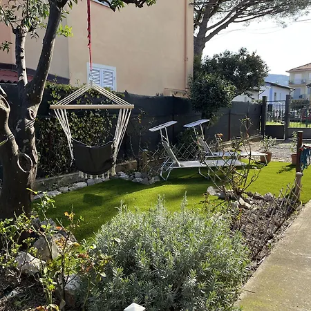 Piccola Oasi - Rifugio E Relax * Diano Marina